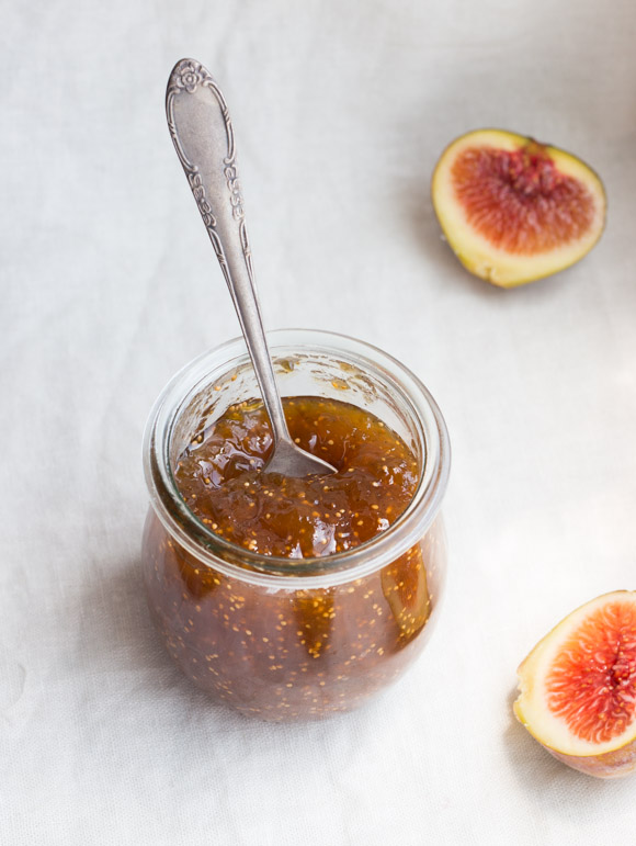 Quick Homemade Fig Jam: Transform Meals in Under an Hour